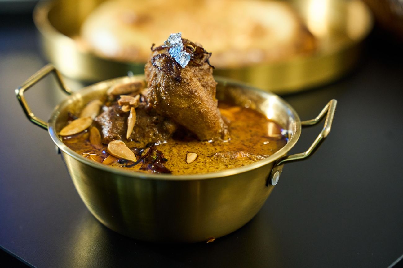 Nihari with bong